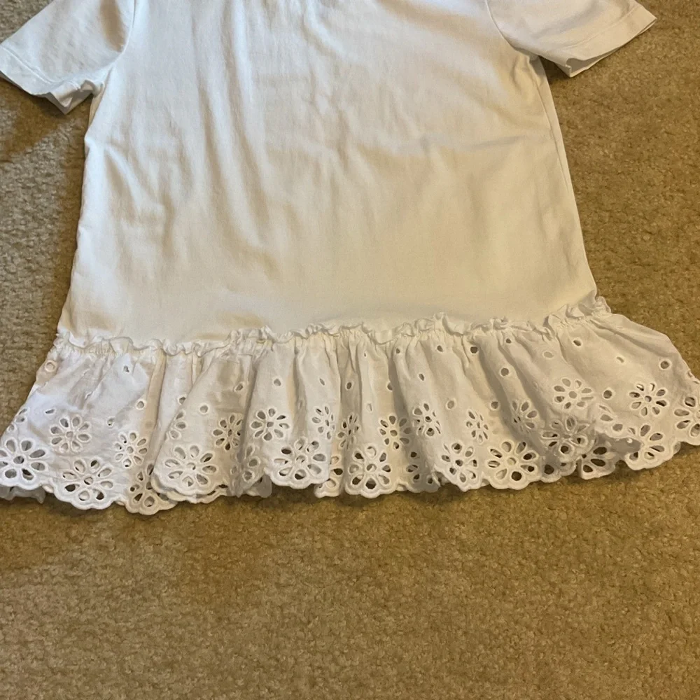 J. Crew White Tie-back, Eyelet Ruffle Tee Coquette Preppy Shirt Size XXS.